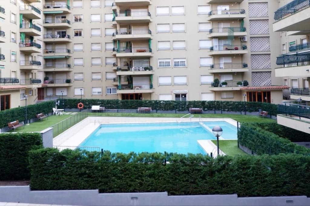 Amplio Apartamento Con Piscina Al Lado De La Playa Platja d'Aro Esterno foto